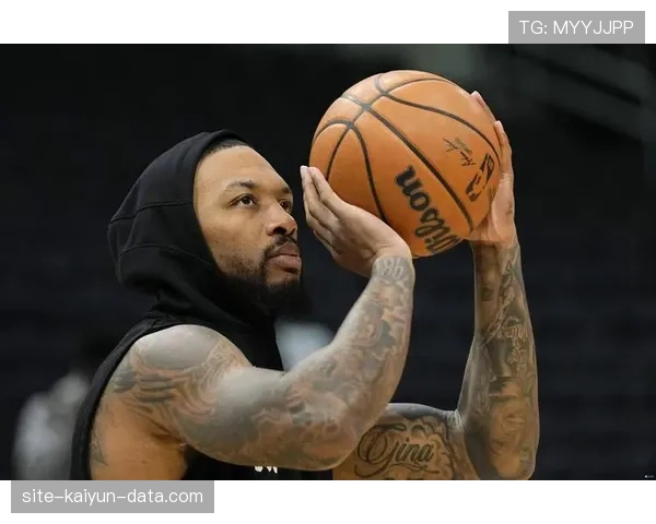 利拉德连续关键投篮拉开局面，突破森林狼防守效率显著提升