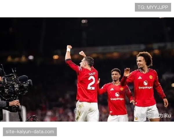 曼联防线失误频繁：对赛季争冠与稳定性带来考验